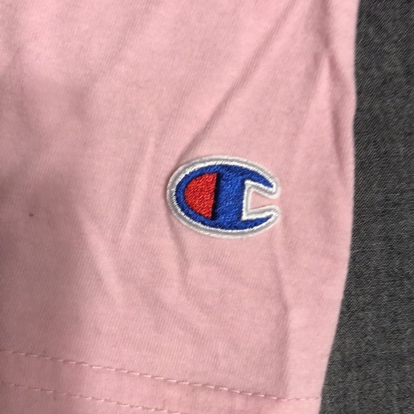 Champion t-shirt (size xl) pink - Picture 3 of 3
